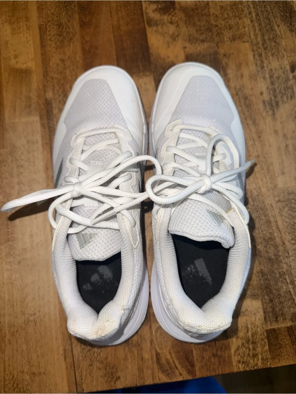 Adidas Women's game court 2 size 7.5
